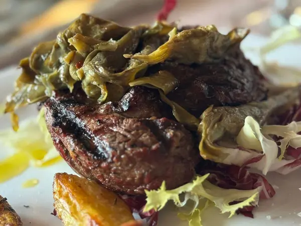 Filetto alla griglia con patate al forno